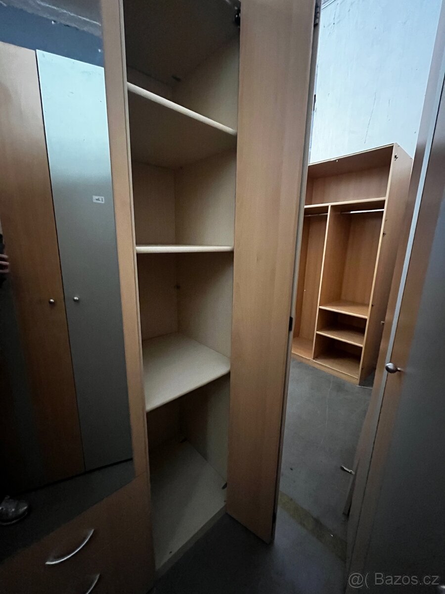 Skříň - 6