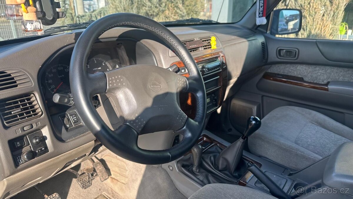 NISSAN PATROL GR61 - 6