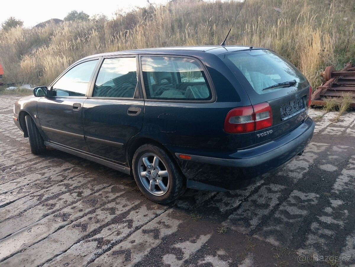 VOLVO V40 1.8 BENZÍN, DOVOZ NĚMECKO - 6