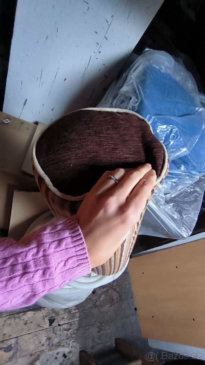 Balik novych dekoračních polštářů - 6