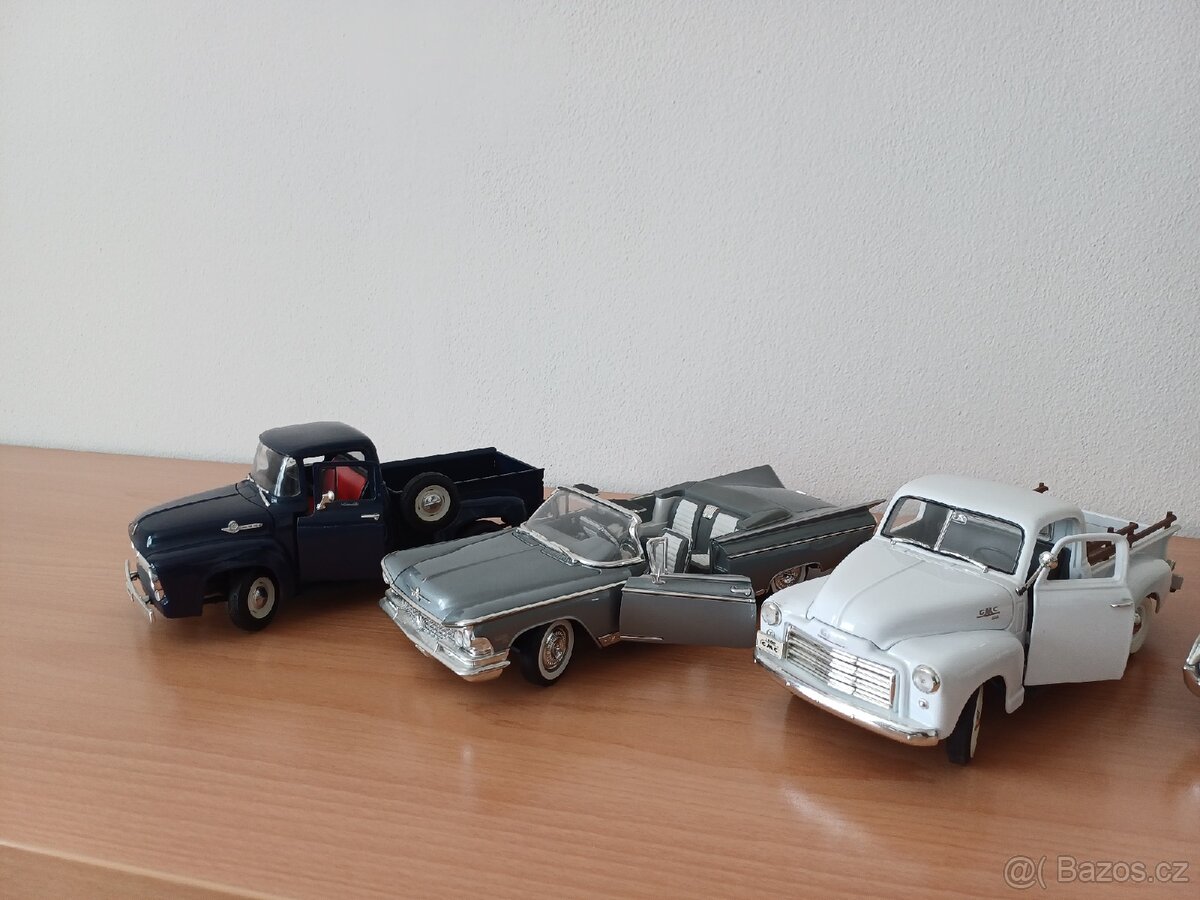 Modely Matchbox Siku Ixo SSM - 6
