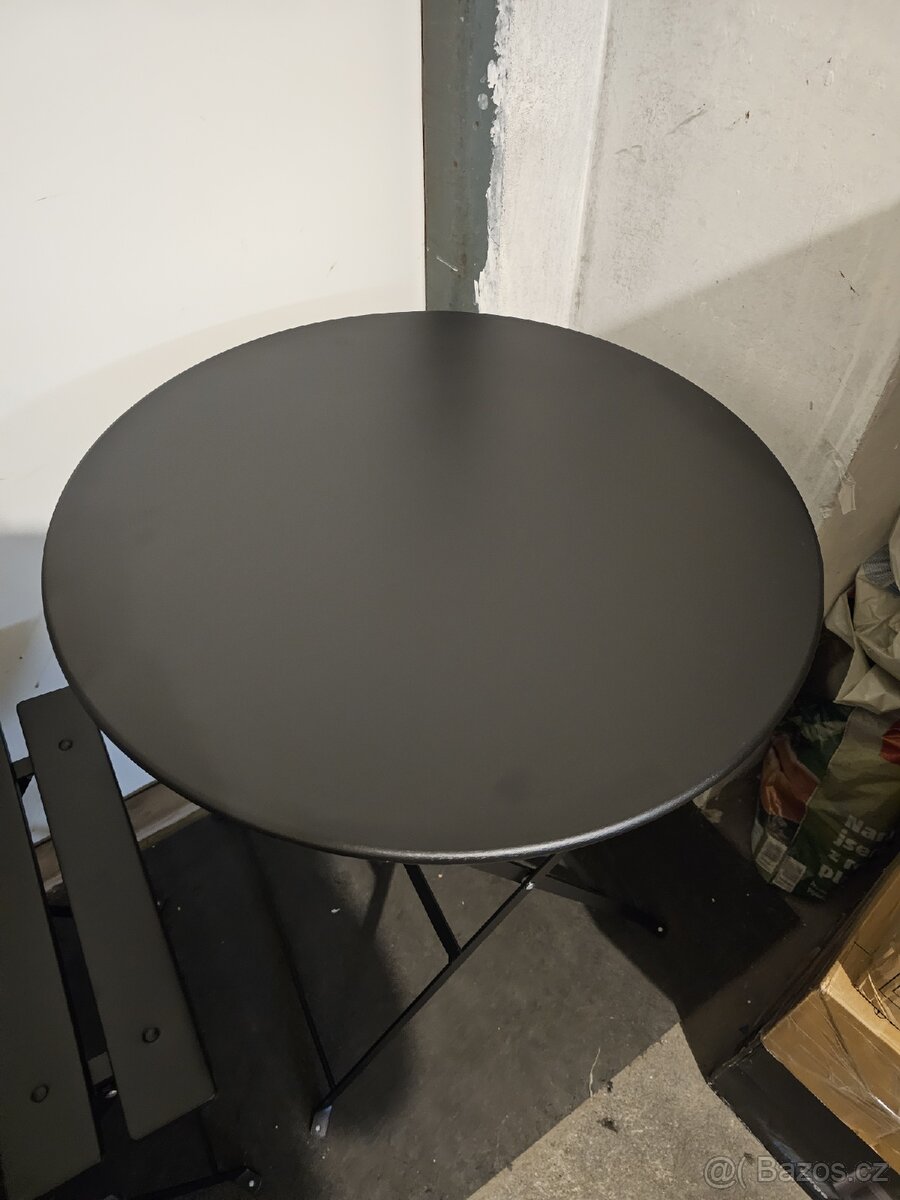 Set dvou židlí a stolku - 6