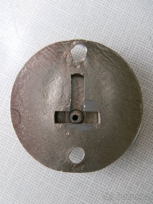 Starožitný trezor Popelka krytky zámků repliky po 500 kč - 6
