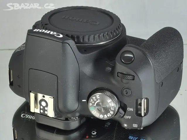 Canon EOS 2000D + Lens EFS 18-55mm jen 1700 Exp - 6