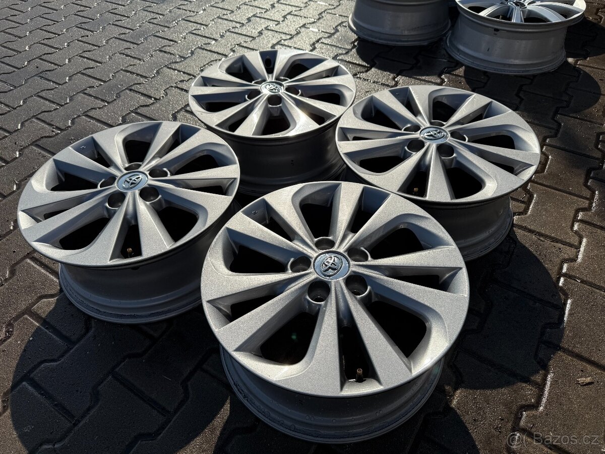 Alu Toyota 5x114,3r17 7J ET 50 - 6