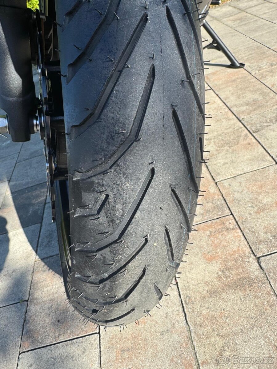 Kawasaki Ninja 400 - 6