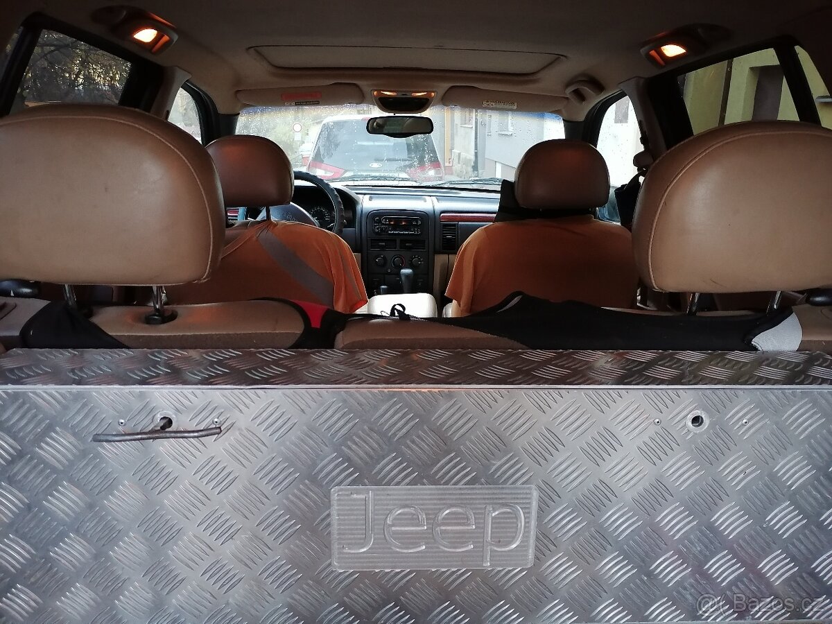 JEEP GRAND CHEROKEE 4,7 l, 175 KW, V8 USA - DÍLY - 6