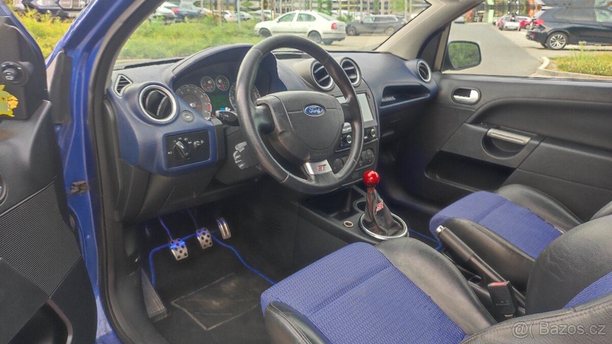 Ford Fiesta ST 150 - 6