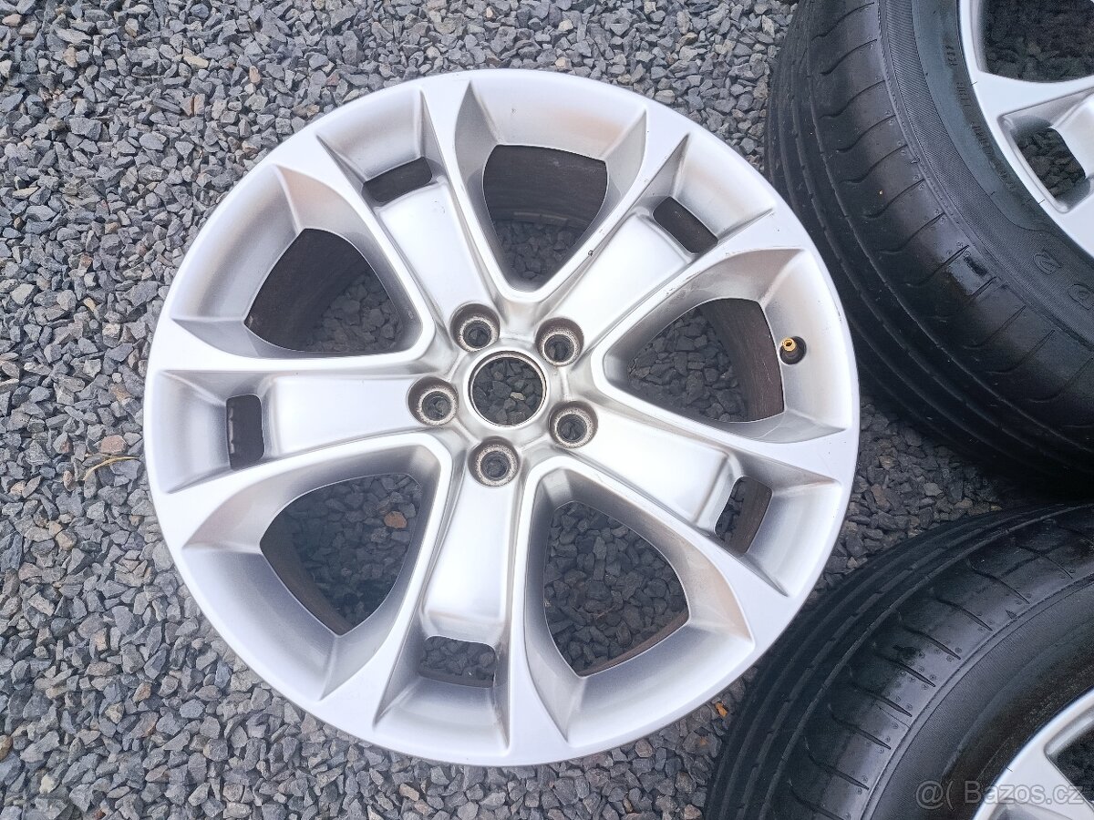 FORD KUGA 235/50 R18 5X108 5ks - 6