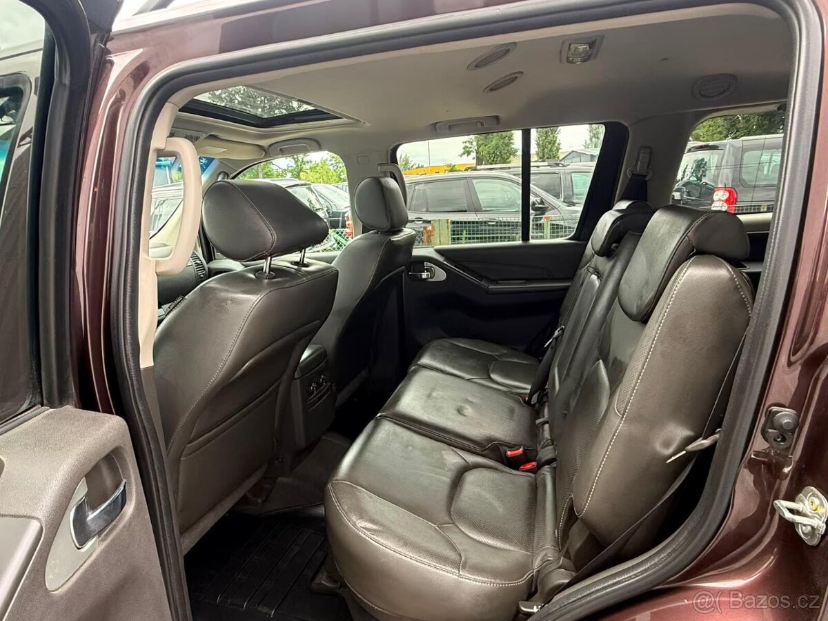 Nissan Pathfinder 3.0 dCi LE 170kw - 6
