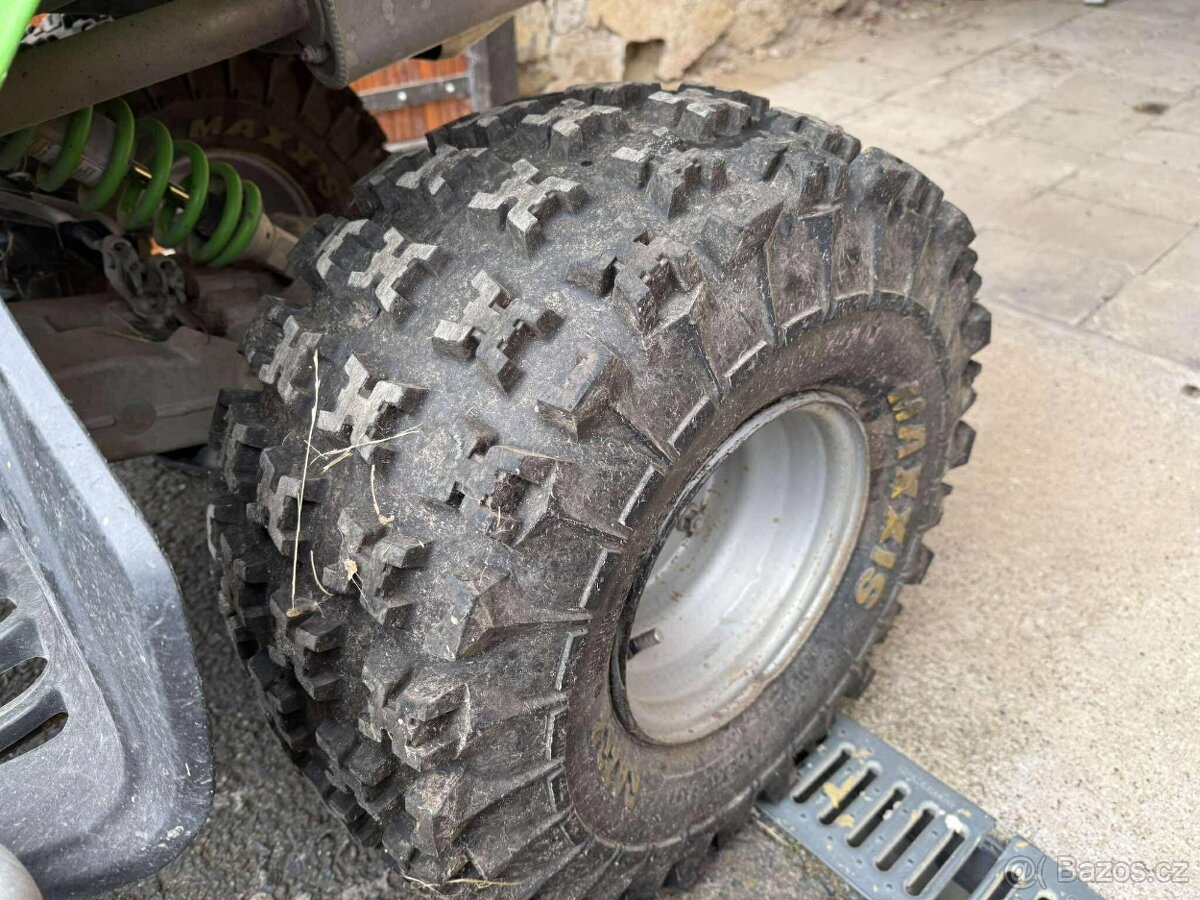 Kawasaki KFX 700 - 6