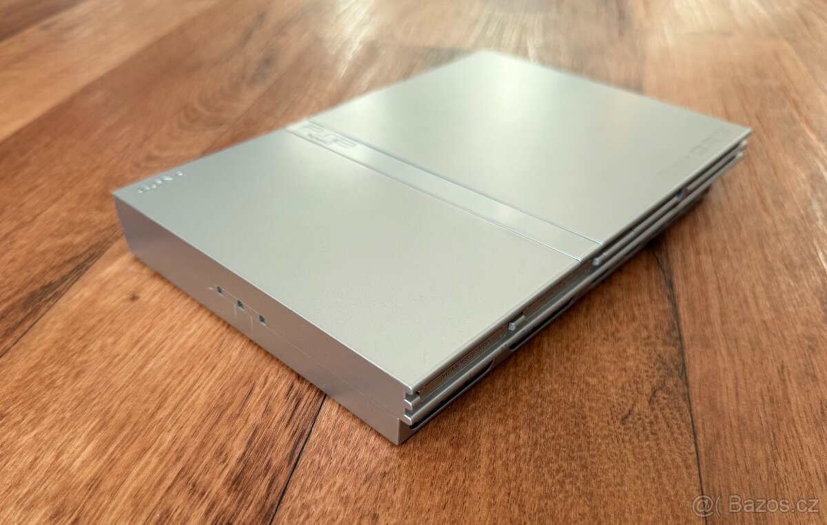 Sony Playstation 2 Slim (SCPH-75004) stříbrná - 6