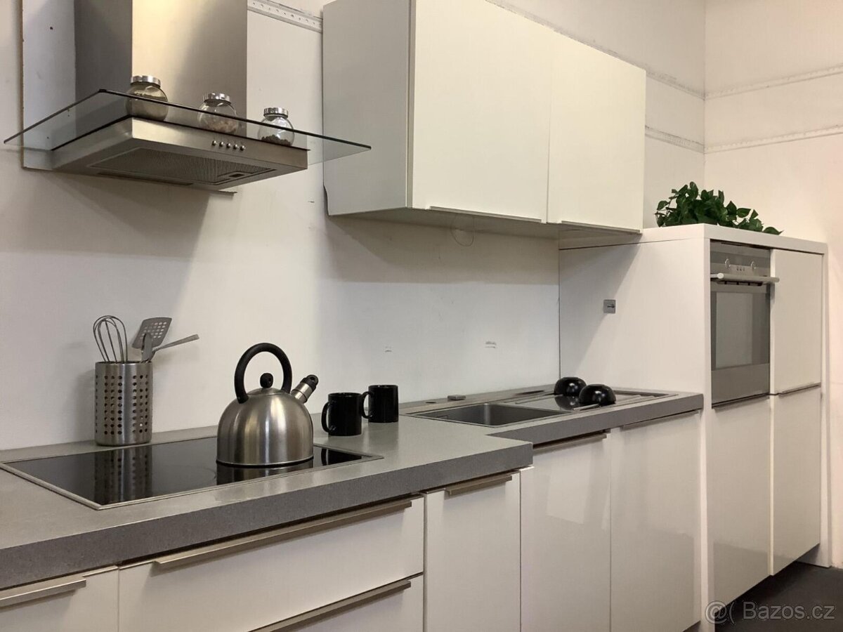 Moderní kuchyňská linka NOLA - 6