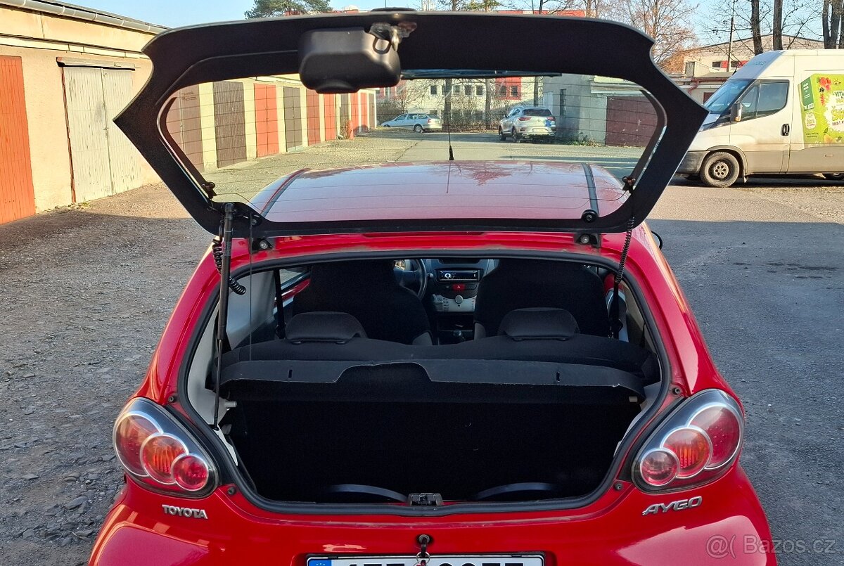 Toyota AYGO 1.0i 50kw - 6