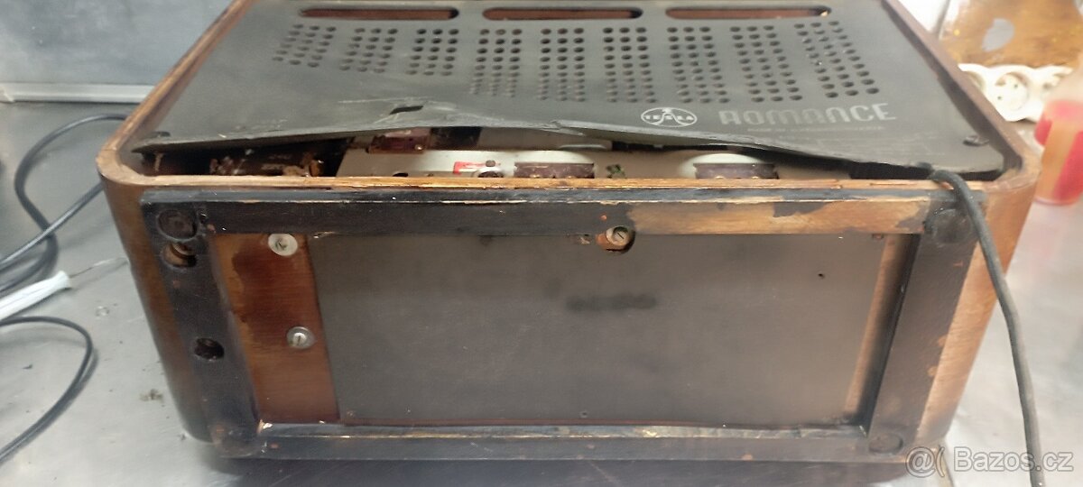 Staré rádio Tesla romance - 6