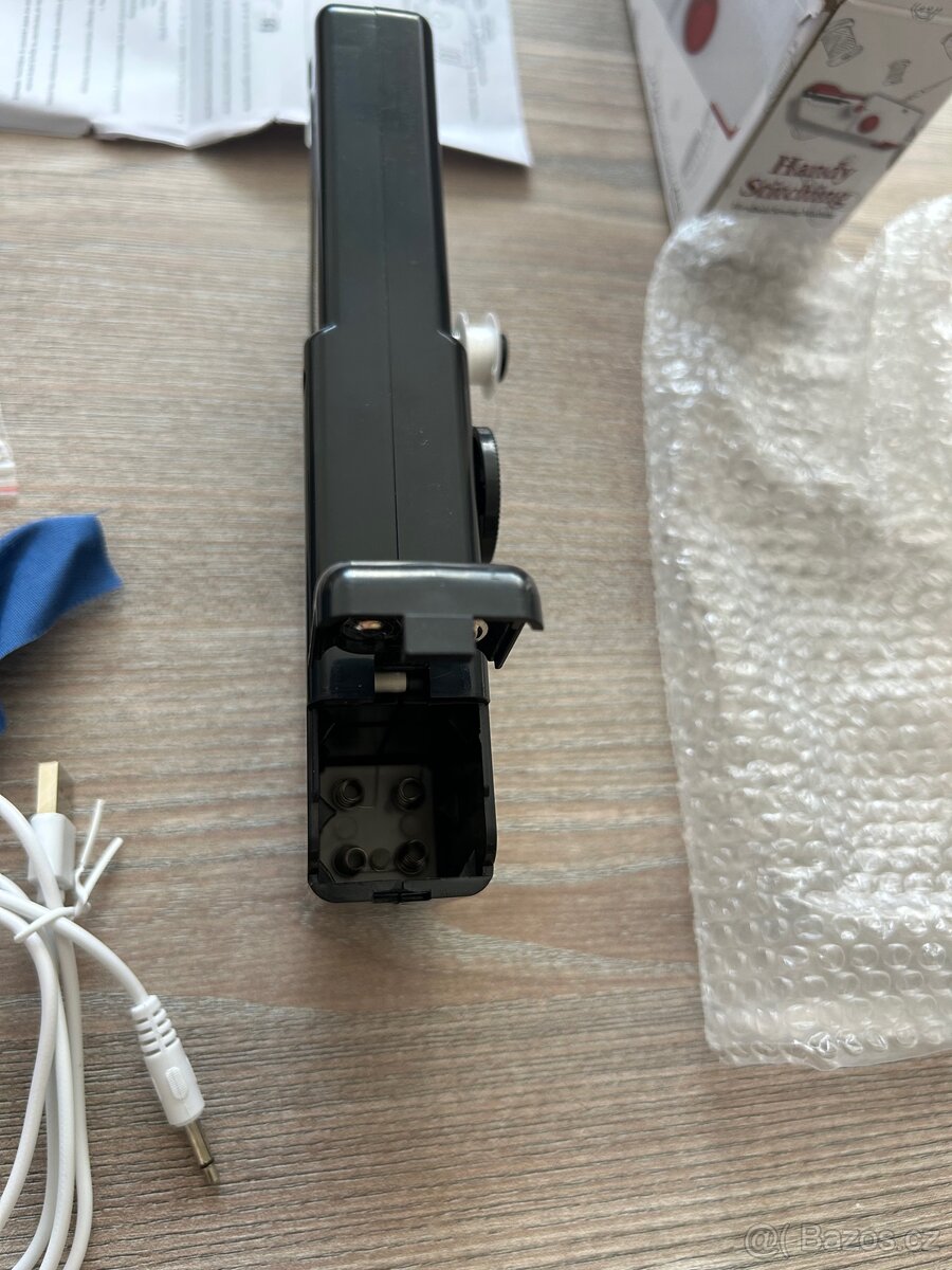 Ruční šicí stroj - 6