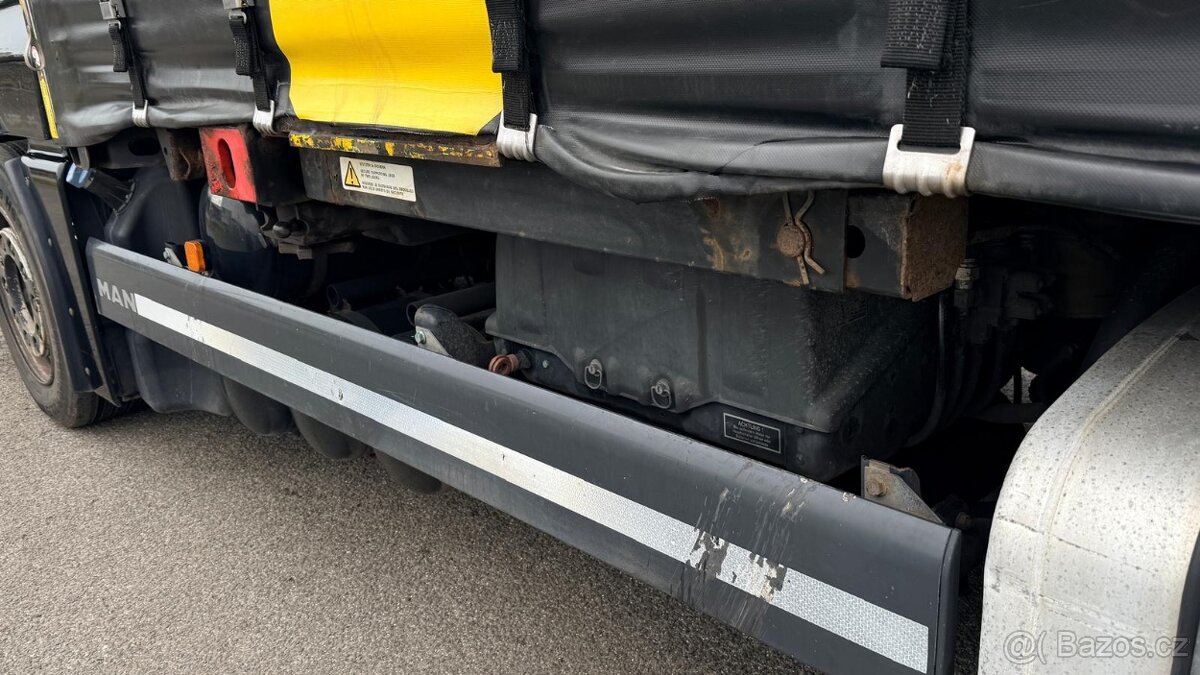 MAN TGX 24.460 6X2 nosič BDF - 6