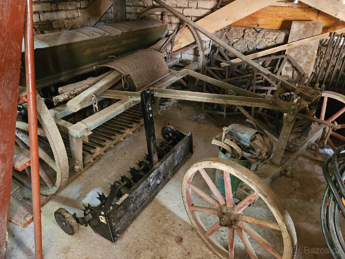 Prodám mlátičku, secí stroj a jiné historické vybavení - 6