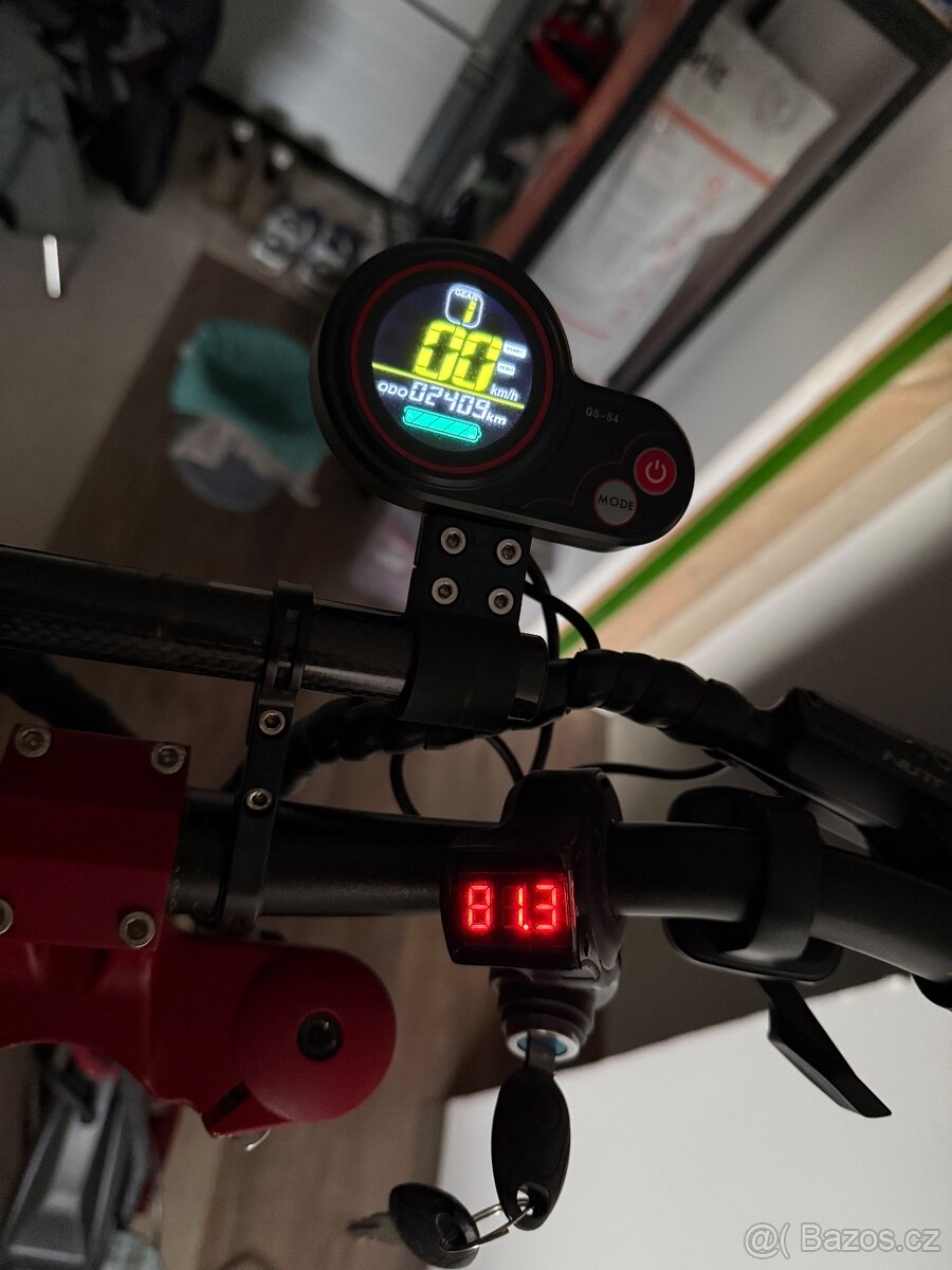 Elektrokoloběžka Techlife X9 - 6