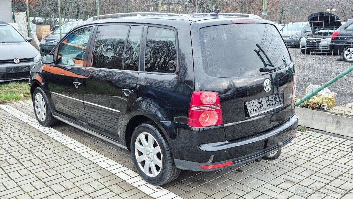 Volkswagen Touran - 6