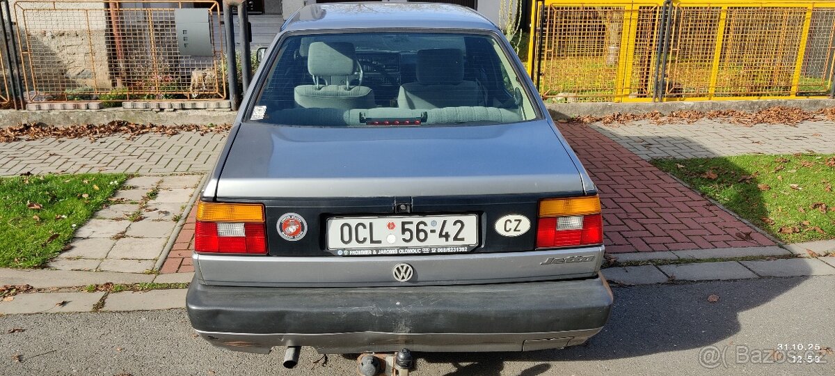 VW JETTA 19 E 1.8 CL 66 kW, rok výroby 1990 - 6