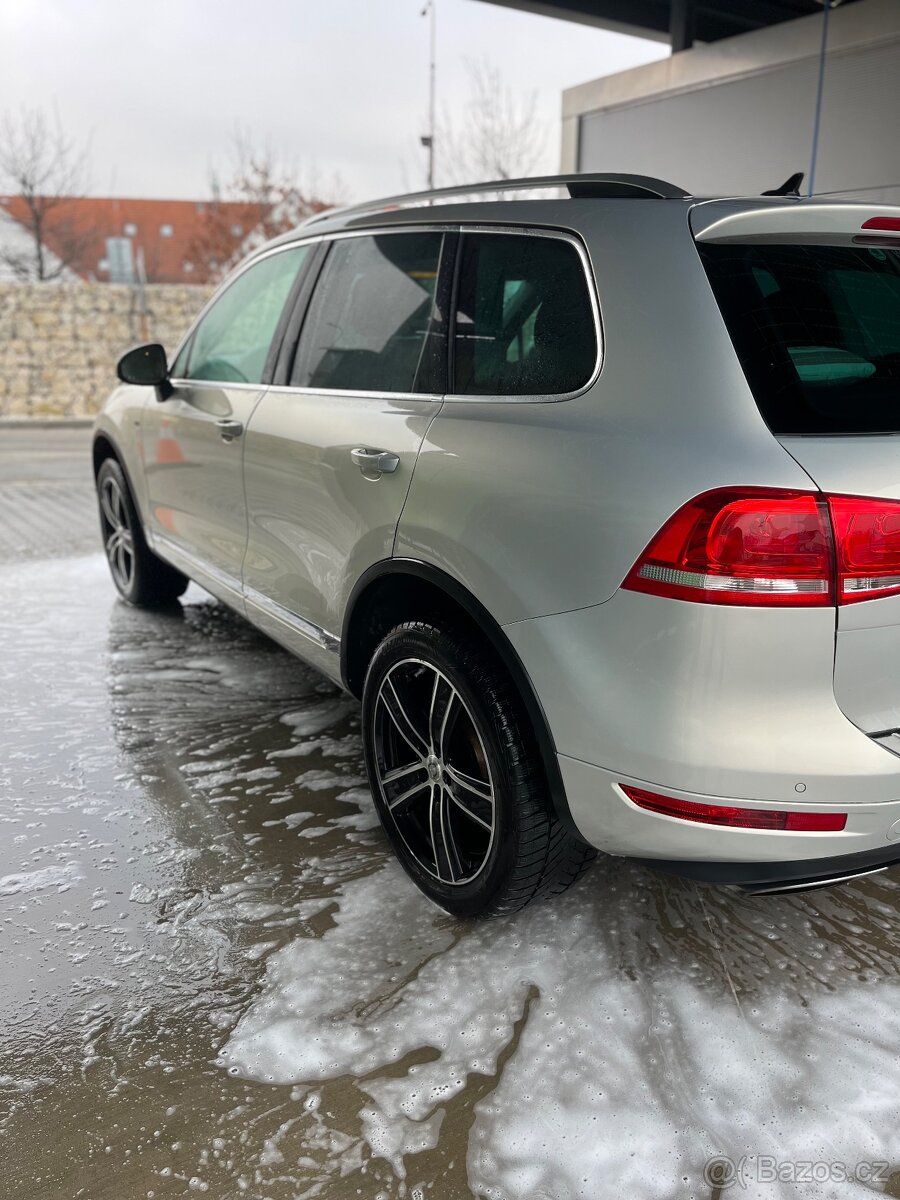 VW Touareg 3.0 TDi 180 KW - 6