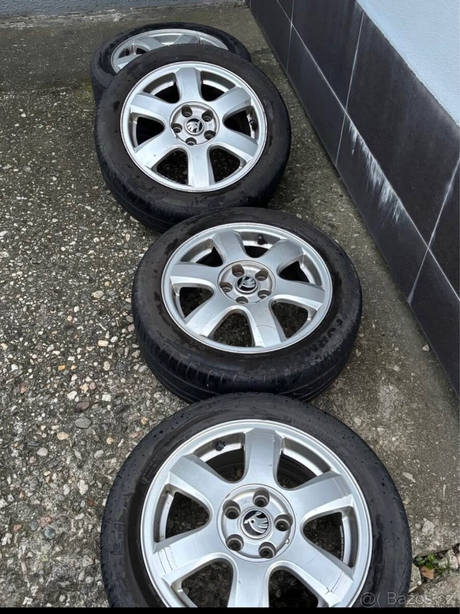 Alu kola R15 5x100 - 6