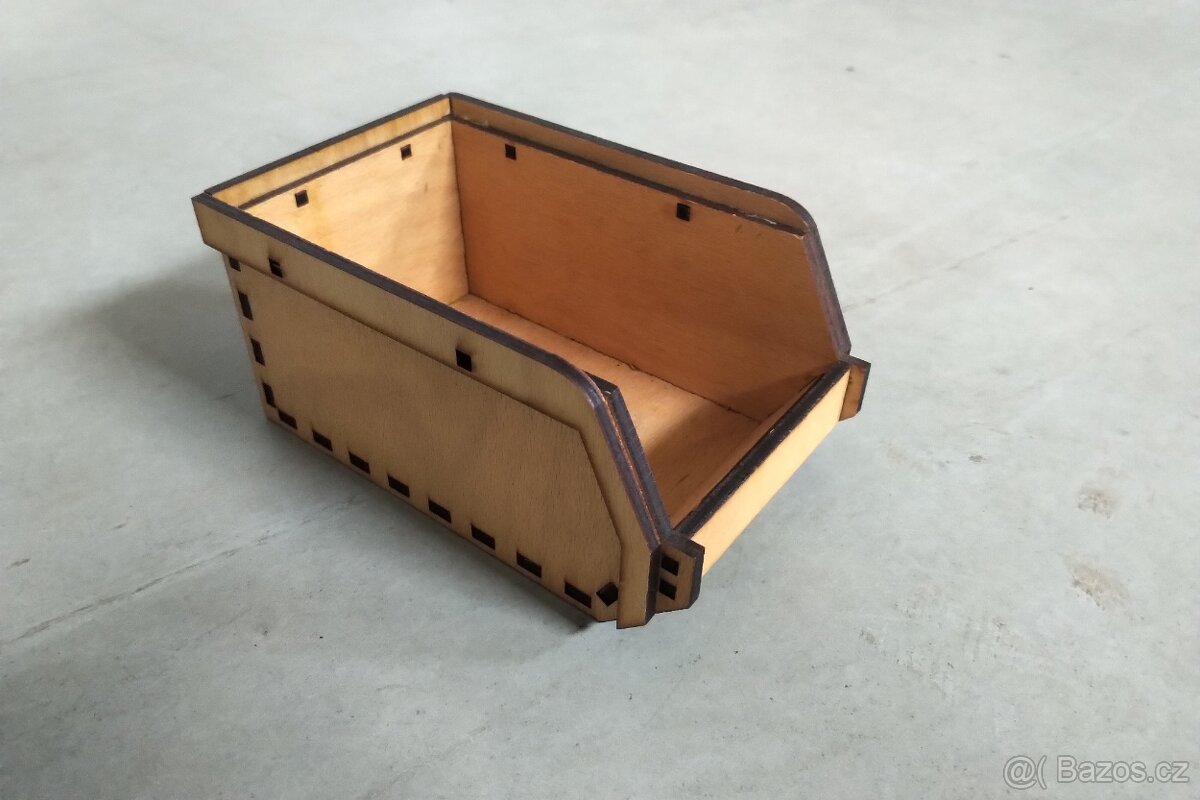 Dřevěná krabička menší - 6