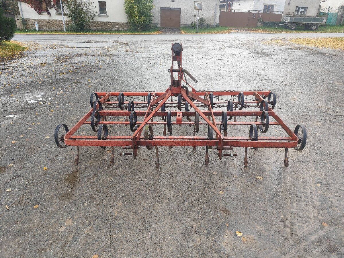 Nesený kultivátor Kongskilde - 6