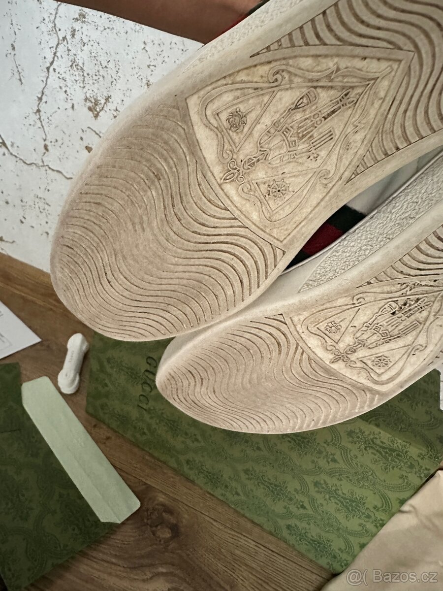 Gucci tenisky ace trainers with bee vel 40 - 6