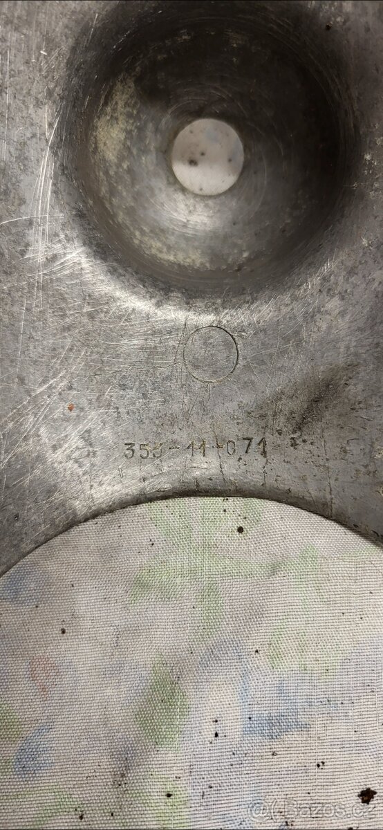 Jawa kyvacka,jawa perak. Kryt karburace - 6