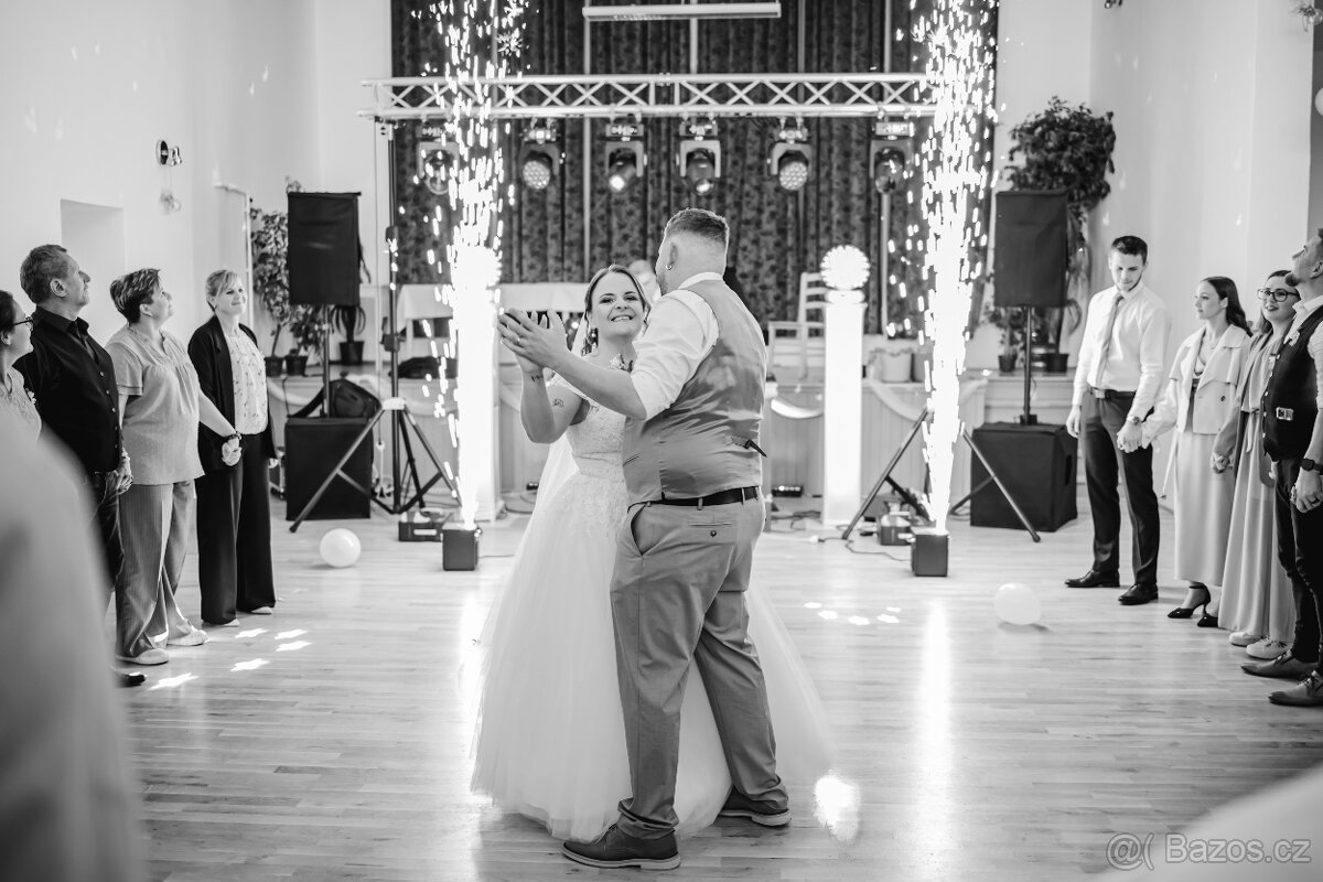 🔥 PRODÁM – 2× Studené jiskry + kvalitní flight case 🔥 - 6