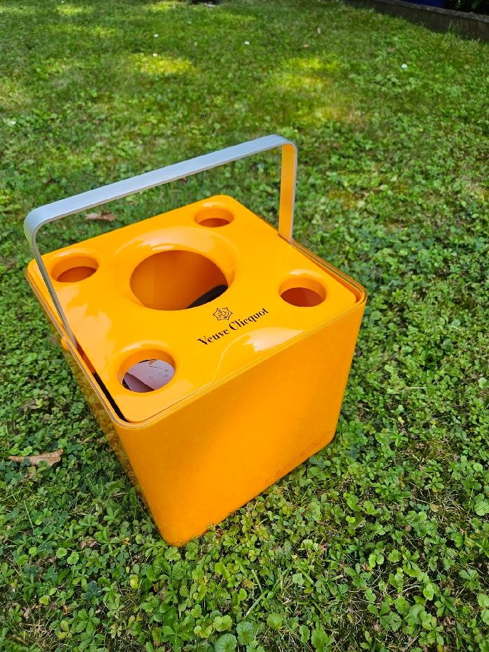 Veuve Clicquot Ice Cube - 6