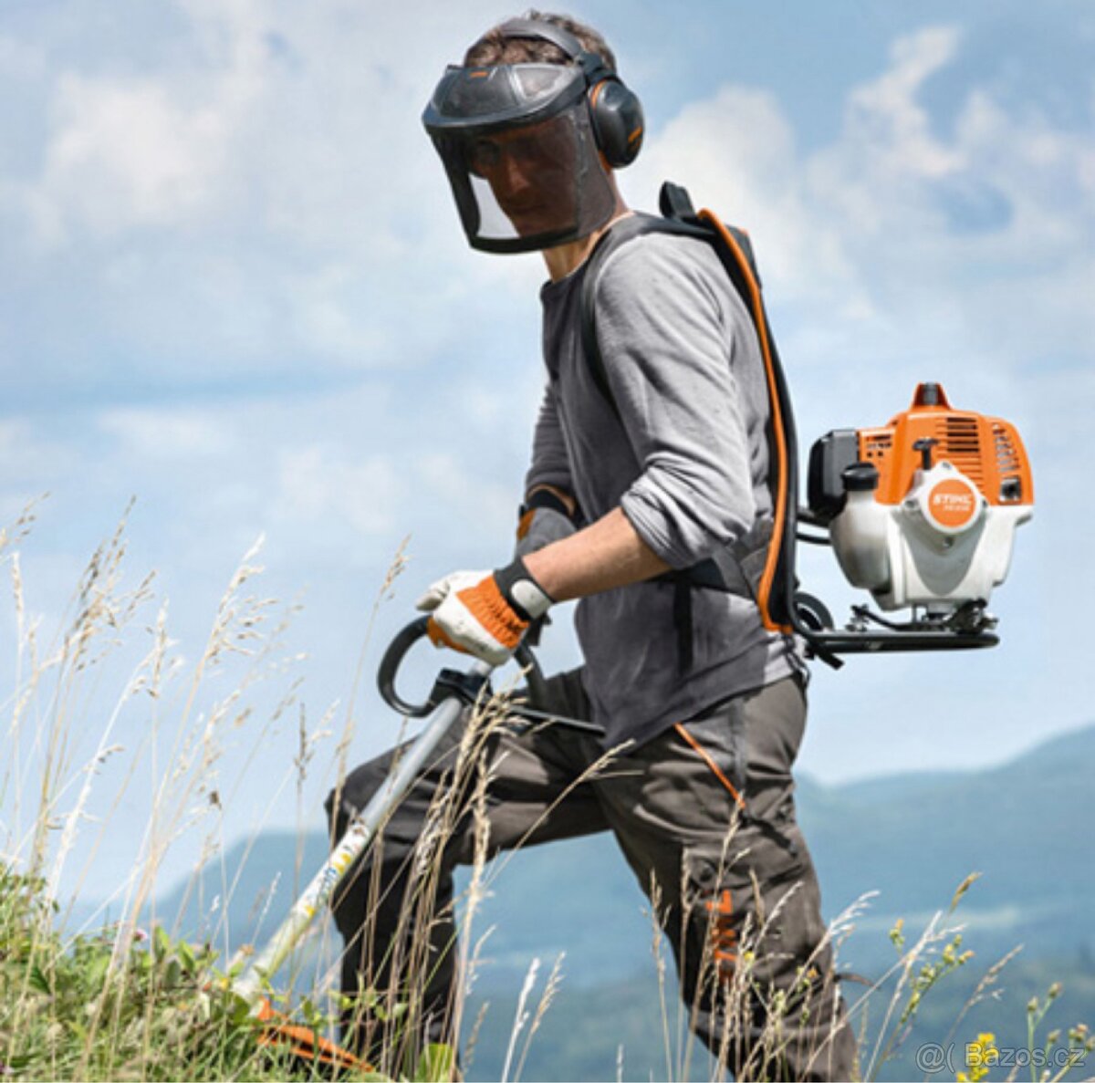 Prodám ZÁDOVÝ MOTOROVÝ KŘOVINOŘEZ a nůžky na živé ploty. - 6