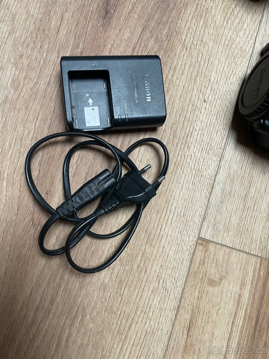 Prodám Canon 100D + 2 objektivy - 6