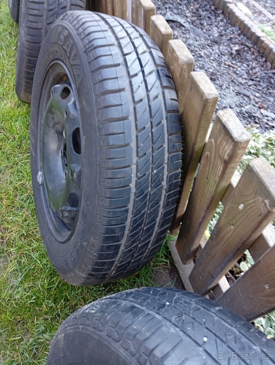 pneumatiky letní 165/70 R14 vč.plech.disků - 6