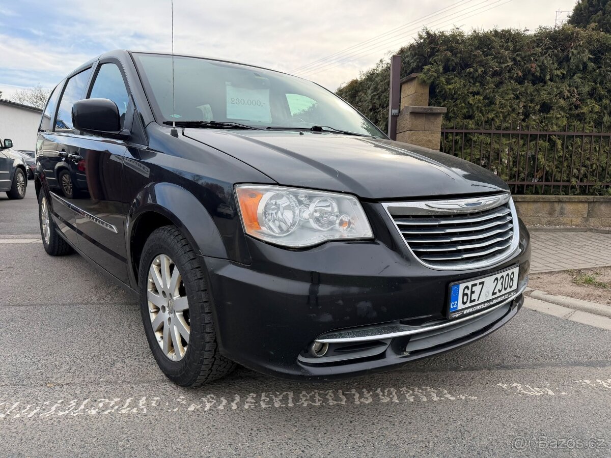 Chrysler Town Country 3.6 LPG RT DVD Kůže 2014 - 6