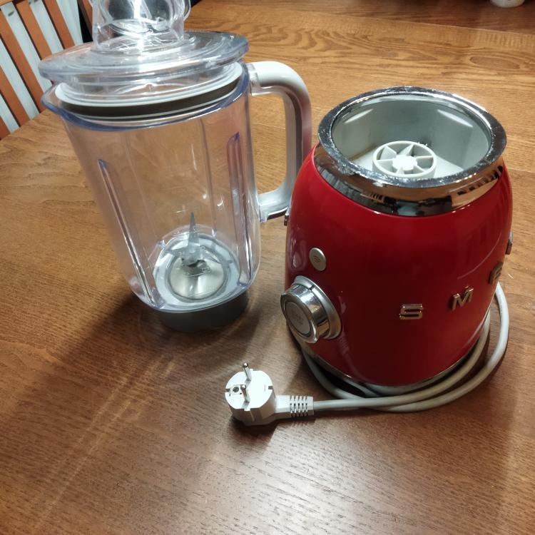 Designový stolní mixér SMEG - 6