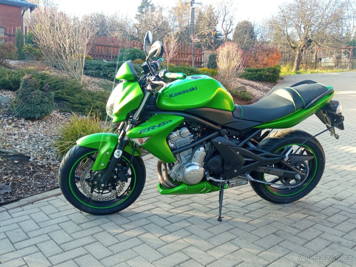 Kawasaki ER6n - 6