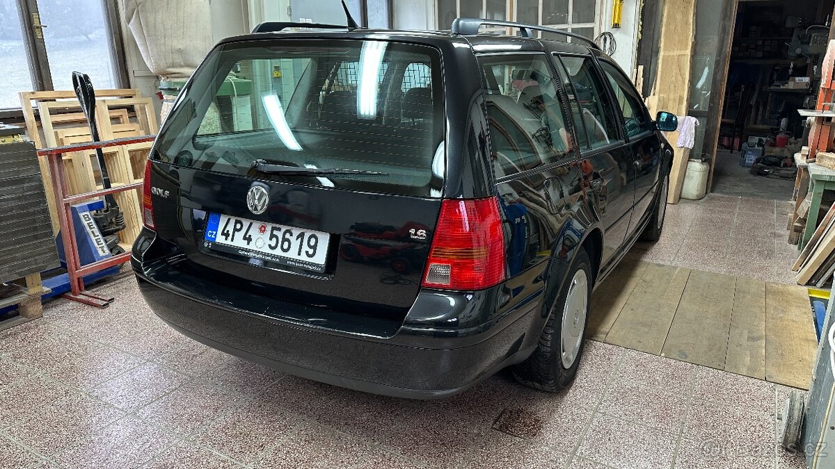 VW Golf 4 Variant 1.6 SR r.v. 2000 - 6