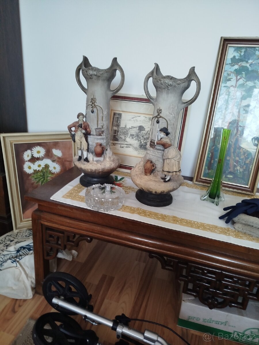 Staré dekorativní vázy - 6