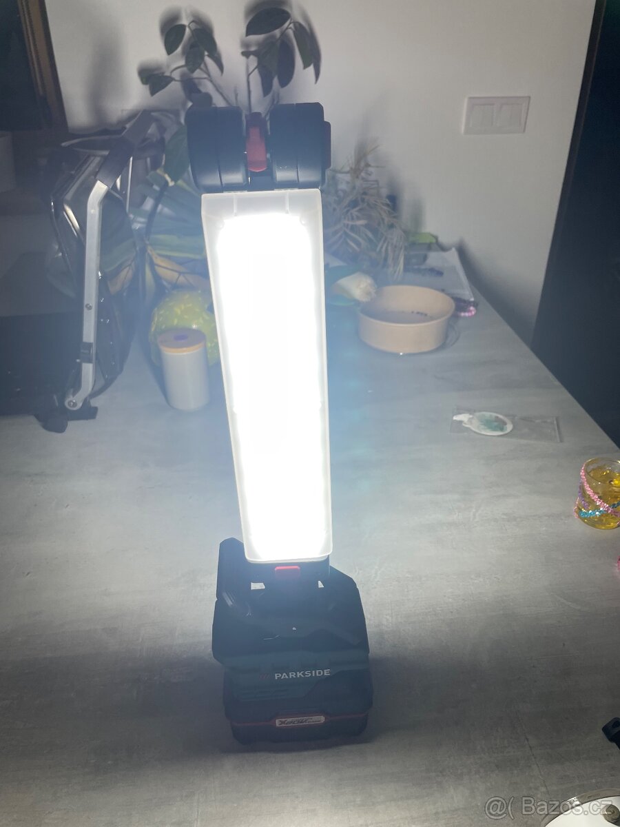 Aku LED Parkside svítidlo s klipem PLKLA 20-Li A1 - 6