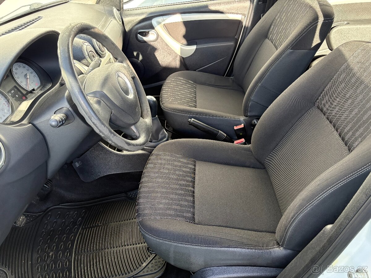 Dacia Logan 1.6, 64kW, Klima - 6