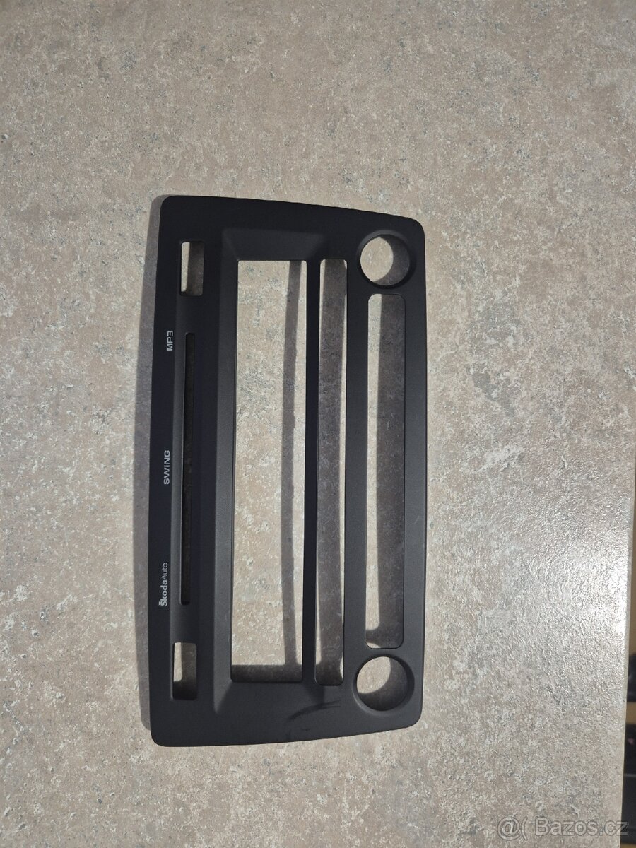 Části interieru z octavia 2 1.6tdi - 6