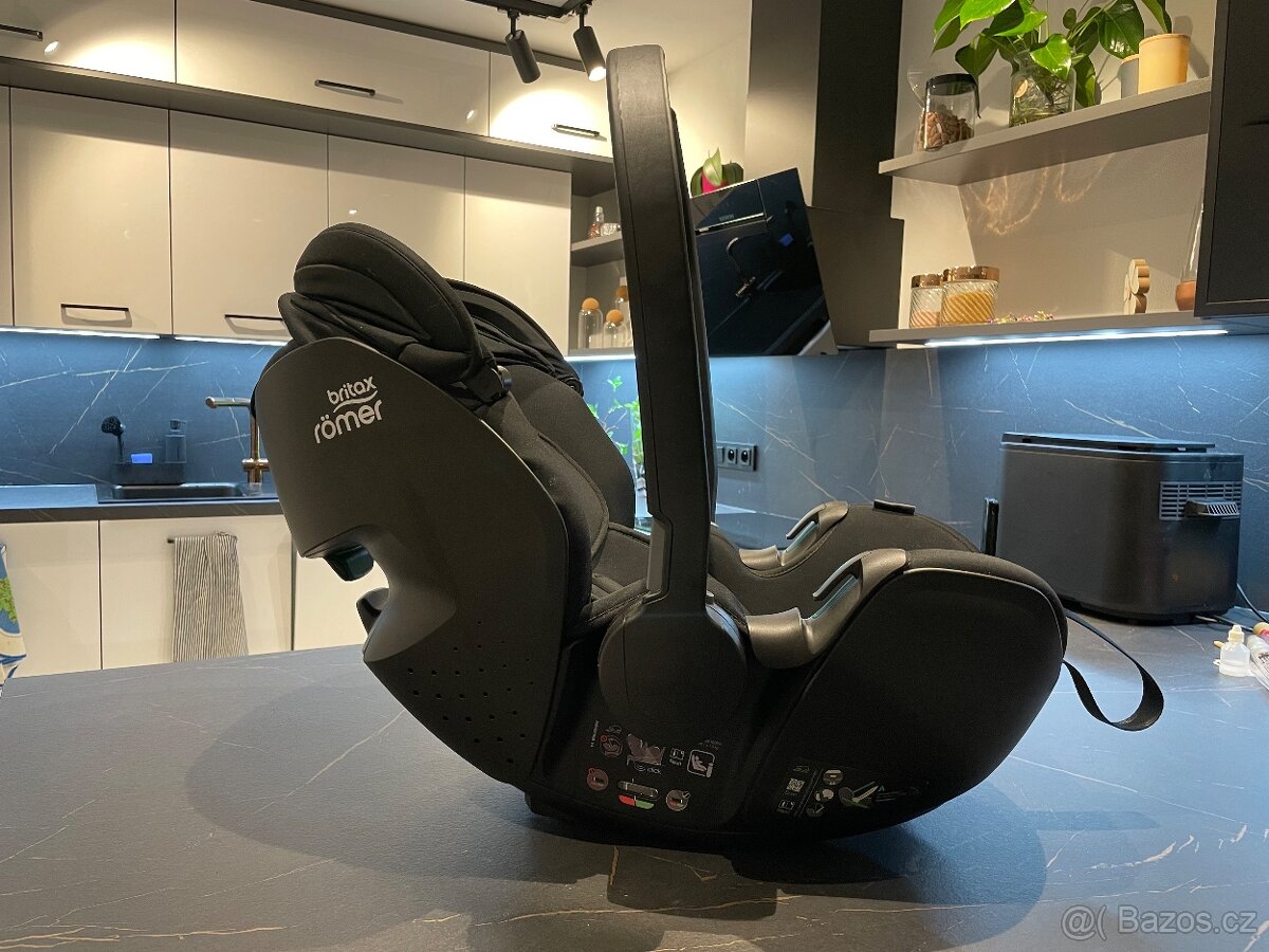 Autosedačka Britax Römer Baby-Safe Pro Space Black - 6