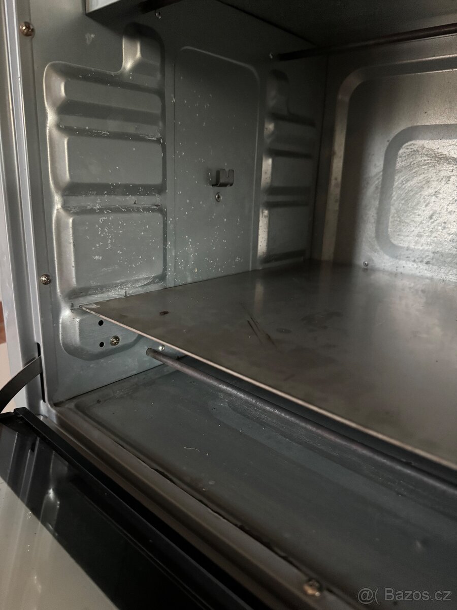 Dvouplotýnka s troubou - 6