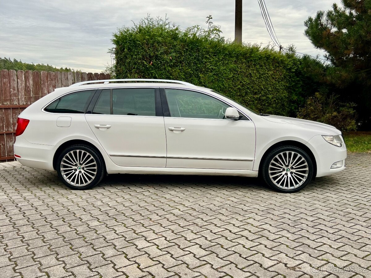 Škoda Superb 2,0 TDi L&K DSG PANORAMA / 2013 - 6