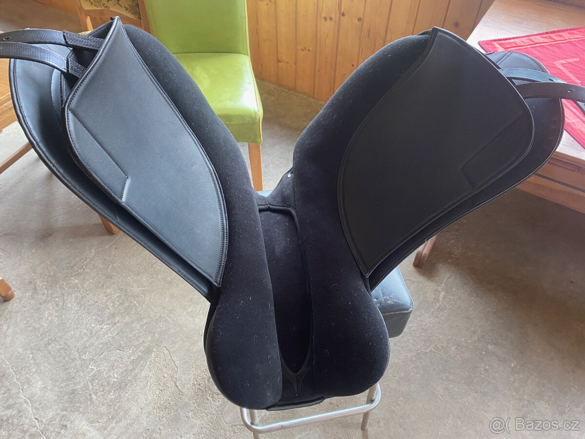 Prodám drezurní sedlo NORTON - 6