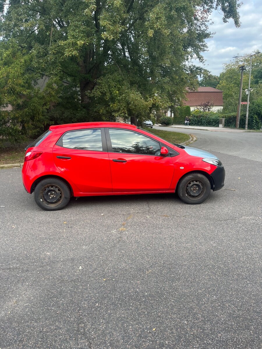 Mazda 2 hatchback 1.4 - 6