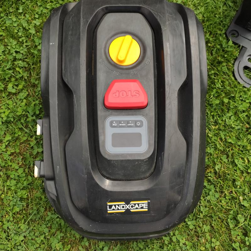 Robotická sekačka Landxcape LX796 + nabíjecí stanice LA3000 - 6